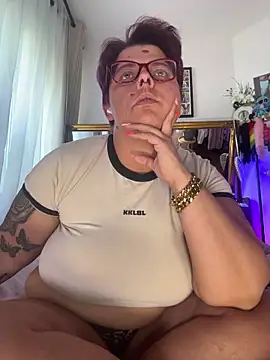 SunshineLexi online show from 8, 5, 2026