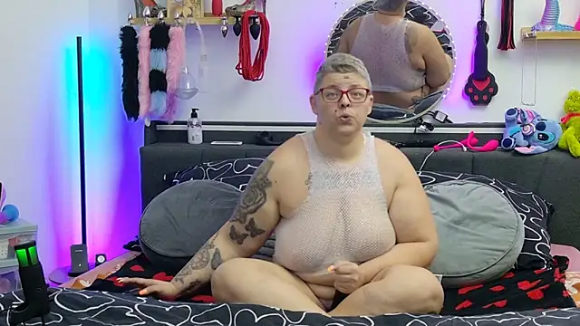 SunshineLexi online show from 4, 12, 2025