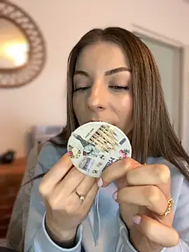 Mia Ethan online show from 1, 11, 2025