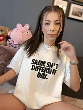 Mia Ethan online show from 27, 2, 2025