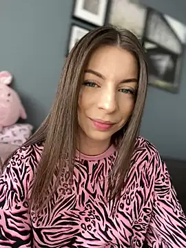 Mia Ethan online show from 25, 2, 2025