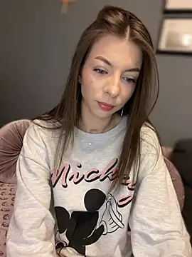 Mia Ethan online show from 23, 3, 2025