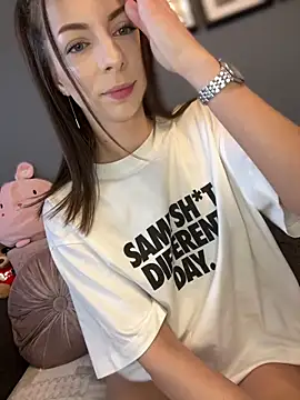 Mia Ethan online show from 27, 2, 2025