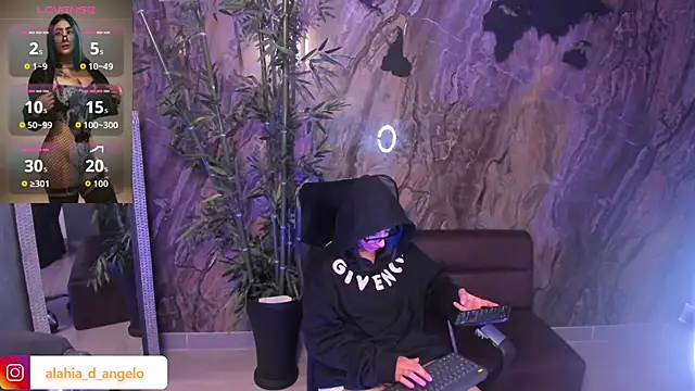 Alahia Dangelo online show from 22, 2, 2026