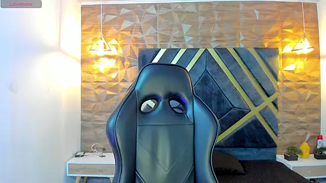 Alahia Dangelo online show from 4, 10, 2025