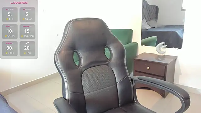 Snapshot of _maria_foxx_ chatting on 30, 10, 2025 maria foxx online show from 30, 10, 2025