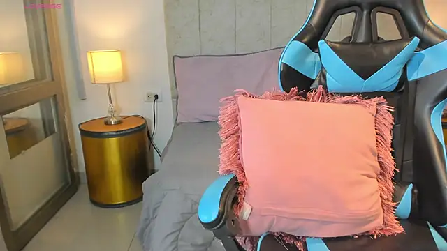  maria foxx  online show from 16, 2, 2026