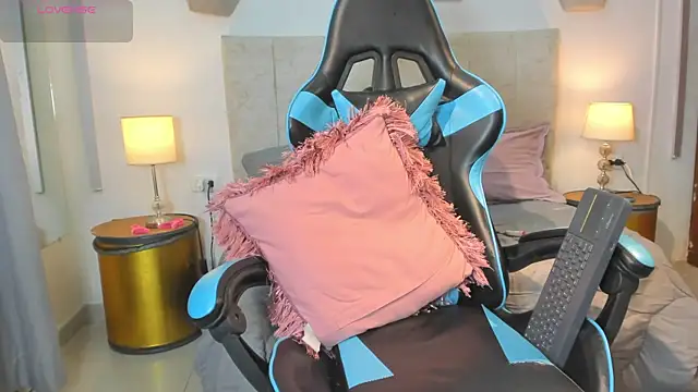  maria foxx  online show from 10, 2, 2026