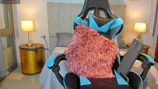  maria foxx  online show from 9, 1, 2026