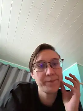 Tyra-Wild online show from 3, 1, 2025