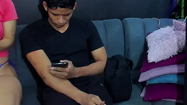 playsgirlhot online show from 4, 2, 2026