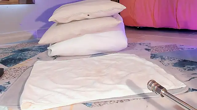 Eilin clio online show from 8, 3, 2025