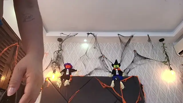 sandy rivas online show from 22, 10, 2025