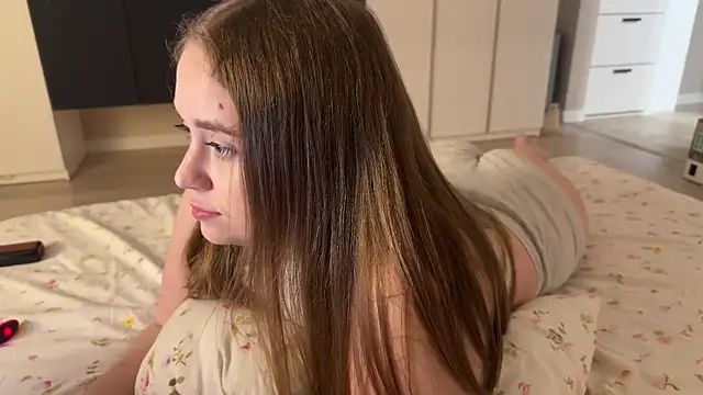 endlesssoffi online show from 18, 4, 2026