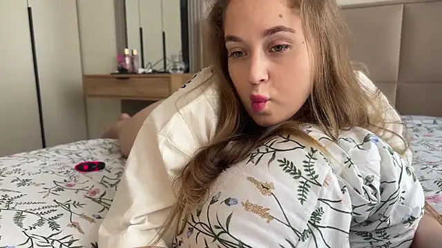 endlesssoffi online show from 9, 7, 2026