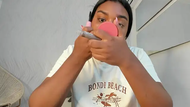 kayna gomez online show from 5, 5, 2026