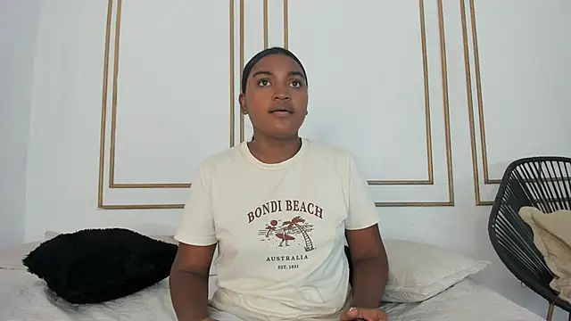 kayna gomez online show from 15, 4, 2026