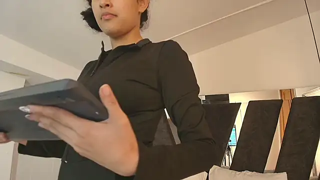 Snapshot of Milkdulce1 chatting on 6, 11, 2025 Milkdulce1 online show from 6, 11, 2025