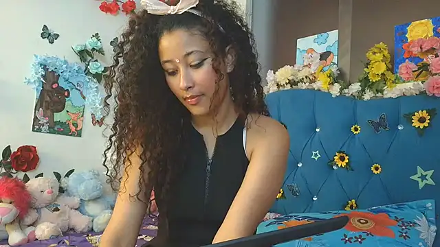 Snapshot of Milkdulce1 chatting on 1, 7, 2026 Milkdulce1 online show from 1, 7, 2026