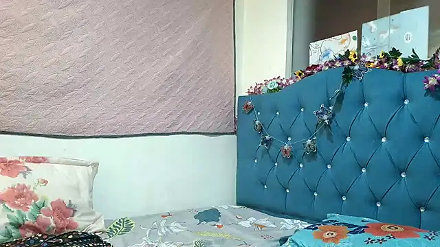 Milkdulce1 online show from 9, 3, 2026