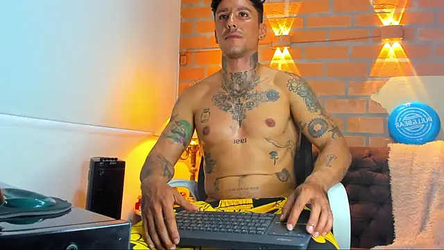 Dylanstonne online show from 25, 2, 2025