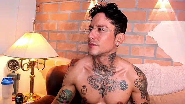 Dylanstonne online show from 8, 3, 2025