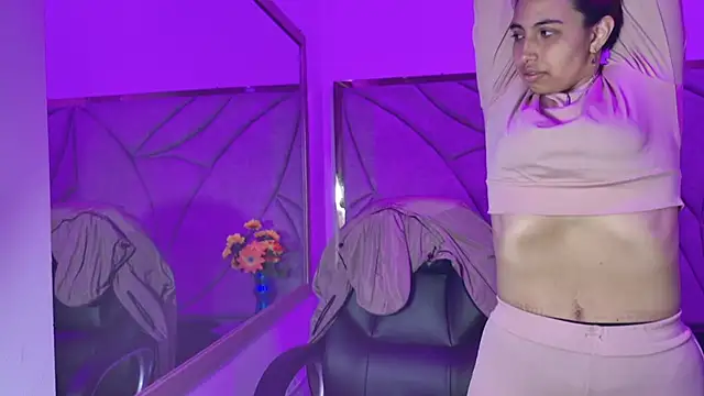 Snapshot of Tammy_Blackk chatting on 18, 11, 2025 Tammy Blackk online show from 18, 11, 2025