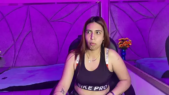 Snapshot of Tammy_Blackk chatting on 25, 11, 2025 Tammy Blackk online show from 25, 11, 2025