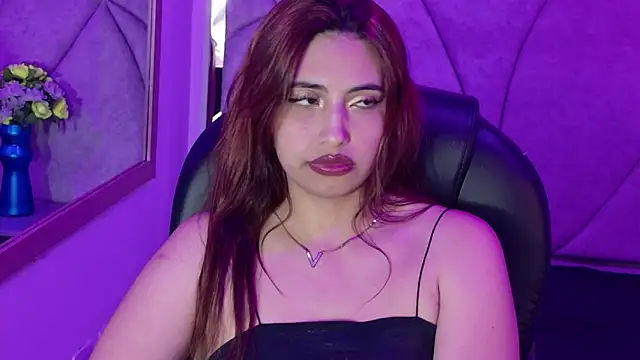 Snapshot of Tammy_Blackk chatting on 8, 10, 2025 Tammy Blackk online show from 8, 10, 2025