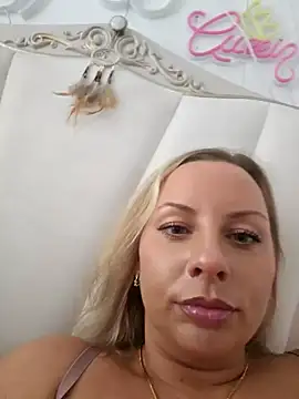 Snapshot of Sparkle2206 chatting on 3, 10, 2025 Sparkle2206 online show from 3, 10, 2025