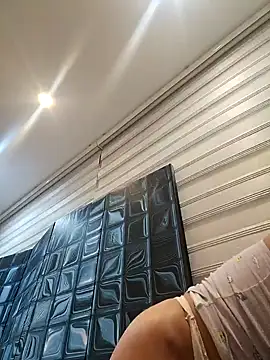 Snapshot of Sparkle2206 chatting on 24, 10, 2025 Sparkle2206 online show from 24, 10, 2025