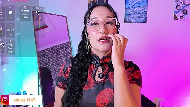 chunn liioo online show from 20, 3, 2026