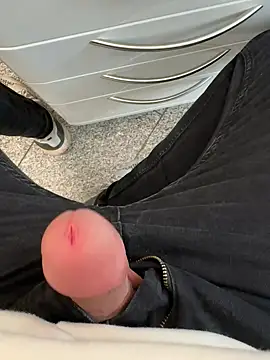 kareem0010 online show from 21, 2, 2025