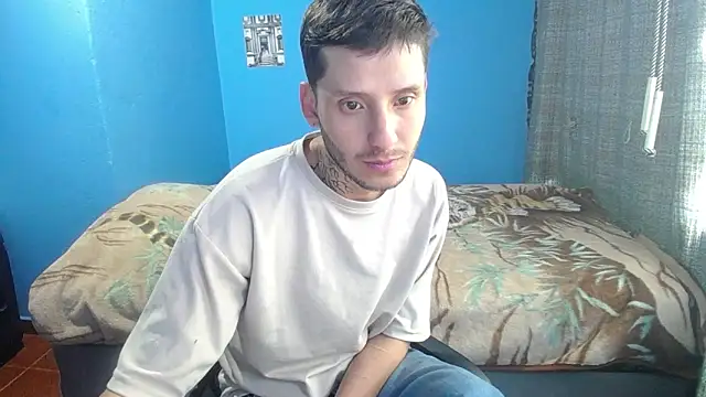 Snapshot of esjrobles chatting on 5, 8, 2026 esjrobles online show from 5, 8, 2026