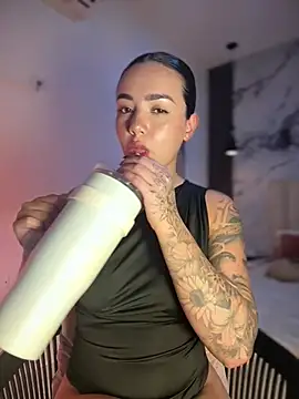 Pink Jazmin online show from 26, 5, 2026
