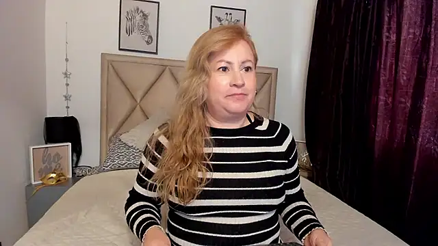 Snapshot of MonyCassius chatting on 24, 11, 2025 MonyCassius online show from 24, 11, 2025