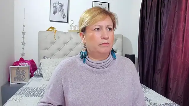 Snapshot of MonyCassius chatting on 10, 9, 2025 MonyCassius online show from 10, 9, 2025