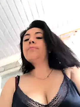 Bella fournier online show from 4, 12, 2025