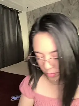 Bella fournier online show from 5, 4, 2026