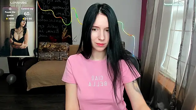 KarolinaBlacks online show from 4, 4, 2026