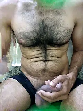 Snapshot of hard___cock chatting on 6, 5, 2026 hard cock online show from 6, 5, 2026