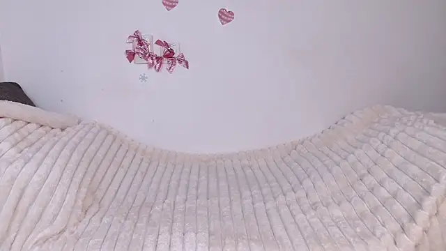 bellaa love  online show from 13, 3, 2026