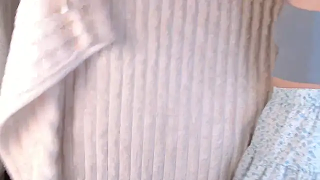 Snapshot of bellaa_love_ chatting on 16, 6, 2026 bellaa love online show from 16, 6, 2026