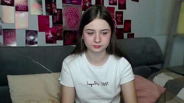 Snapshot of MilanaRoza chatting on 24, 10, 2025 MilanaRoza online show from 24, 10, 2025