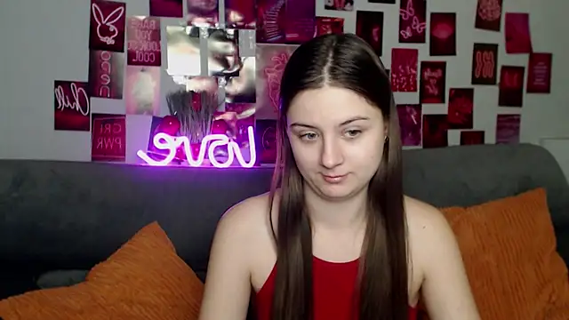 Snapshot of MilanaRoza chatting on 4, 12, 2025 MilanaRoza online show from 4, 12, 2025