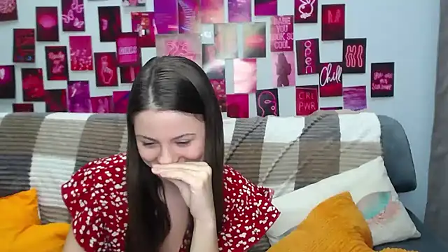 Snapshot of MilanaRoza chatting on 6, 3, 2025 MilanaRoza online show from 6, 3, 2025