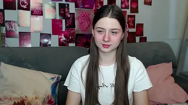 Snapshot of MilanaRoza chatting on 26, 10, 2025 MilanaRoza online show from 26, 10, 2025