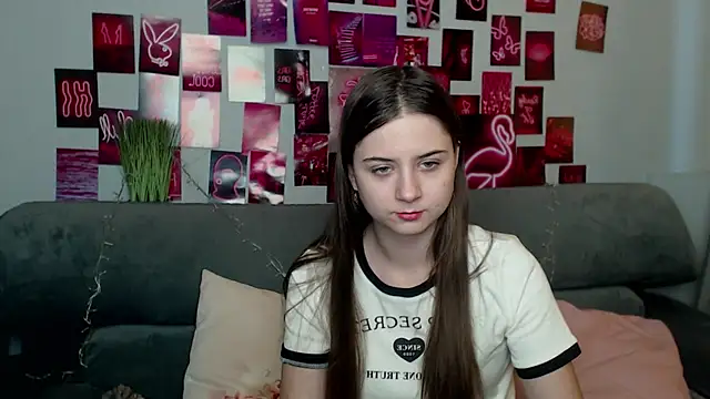 Snapshot of MilanaRoza chatting on 14, 9, 2025 MilanaRoza online show from 14, 9, 2025