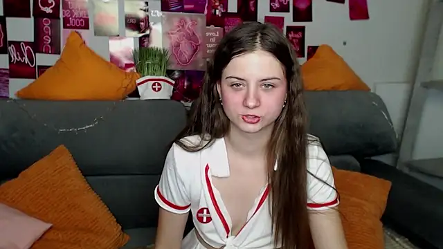 Snapshot of MilanaRoza chatting on 1, 11, 2025 MilanaRoza online show from 1, 11, 2025