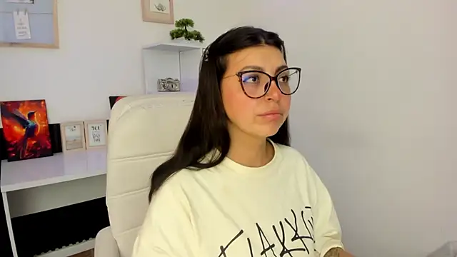 Vioolletta online show from 13, 9, 2025